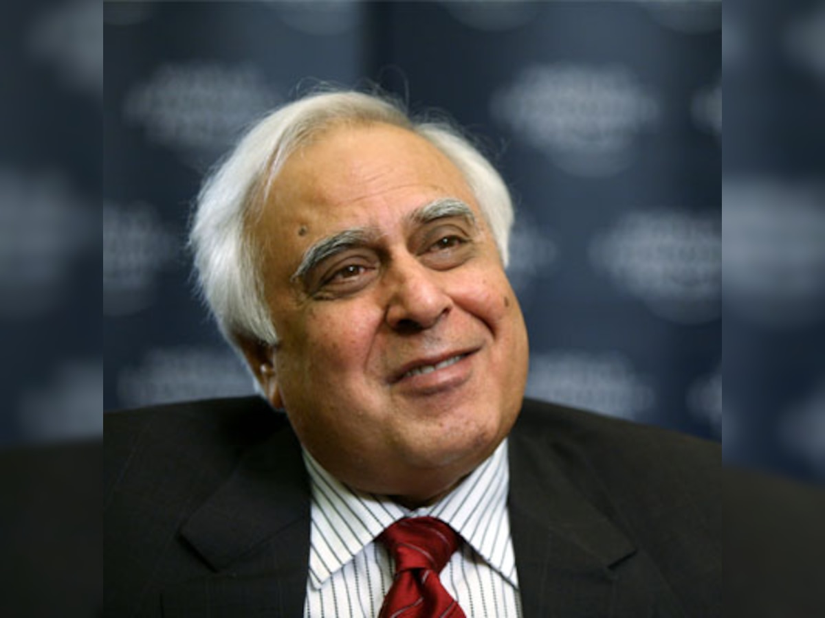 Kapil Sibal agrees with apex court on giving 'third gender' tag to transgenders