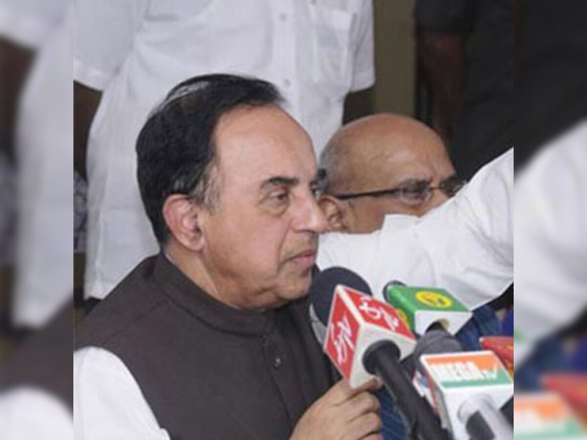 Delhi Congress protests outside Subramanian Swamy's residence 