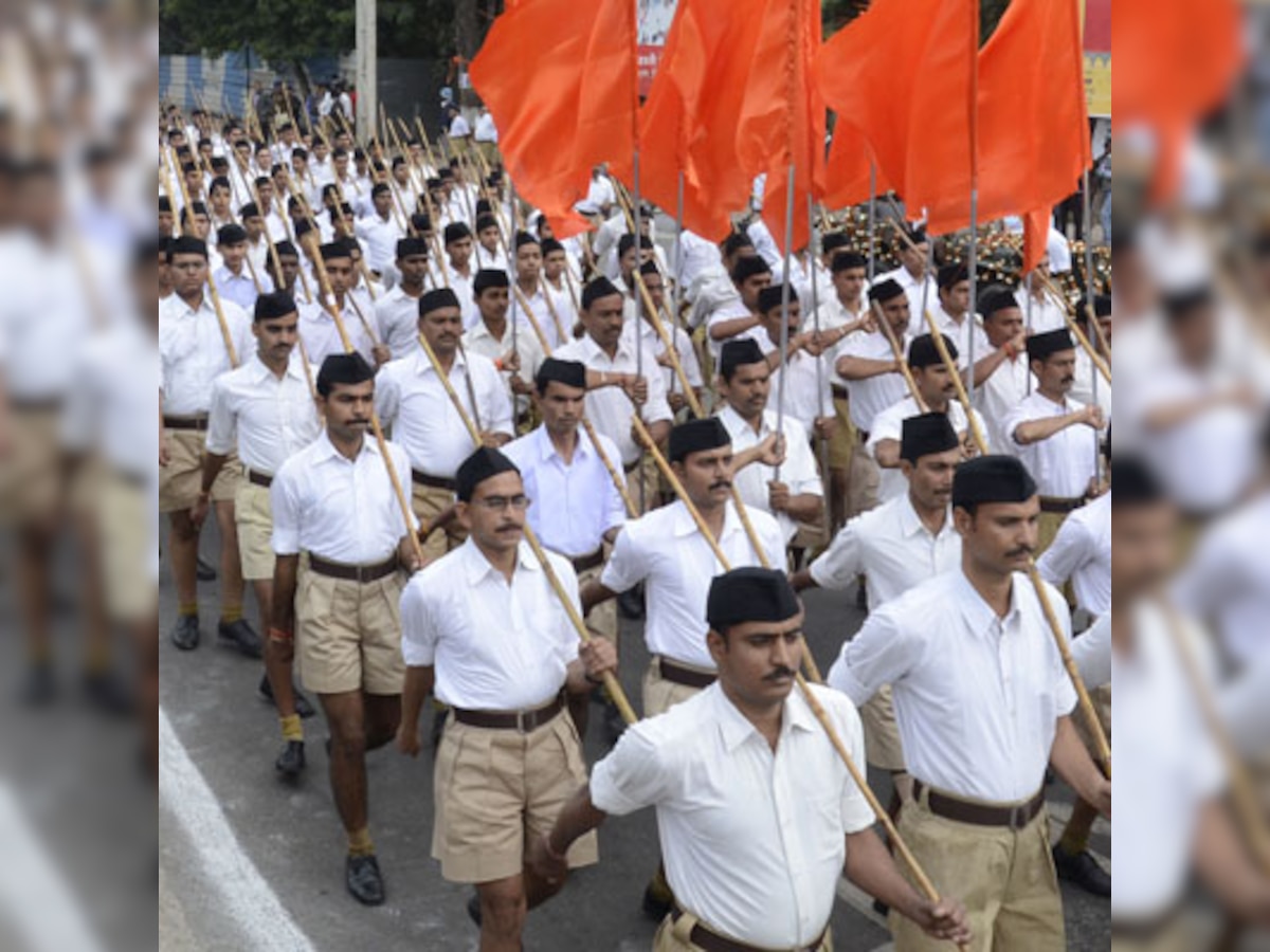 RSS pamphlet criticises UPA-II for 'appeasement of the minority'; appeals to Hindus to vote 100%