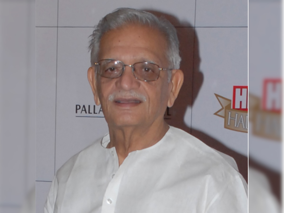 Gulzar receives Dada Saheb Phalke award