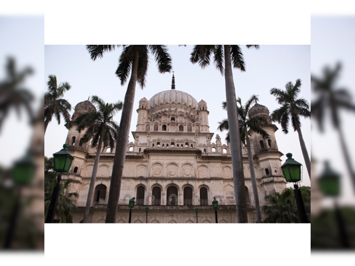 Gone with the wind: Elections as observed from the tomb of Bahu Begum, a Muslim woman who ruled Faizabad