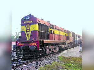 Diva-Roha train cancelled after bomb scare