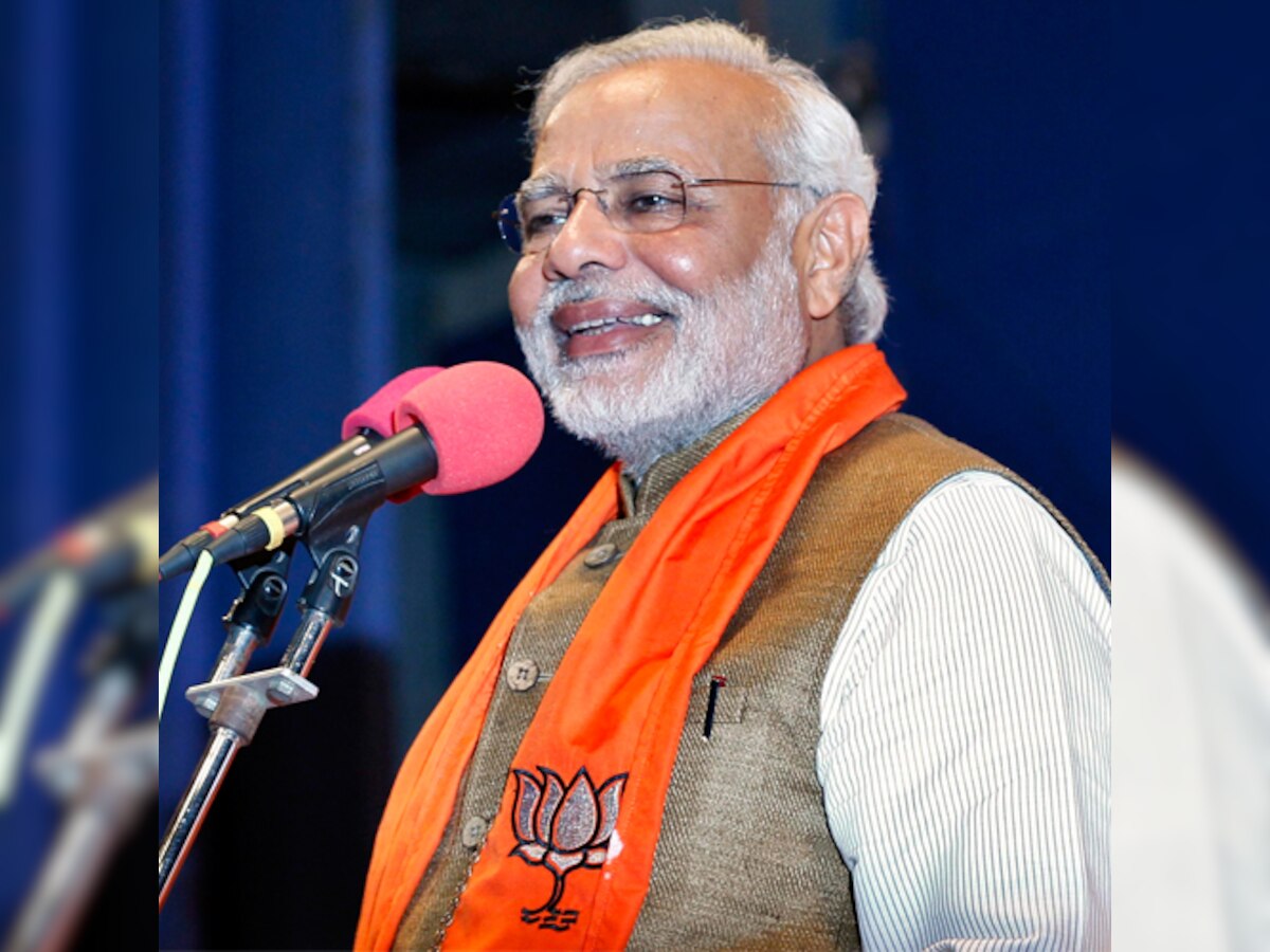 Narendra Modi invites his star-supporters Rajnikanth, Lata Mangeshkar and Amitabh Bachchan to his swearing-in ceremony