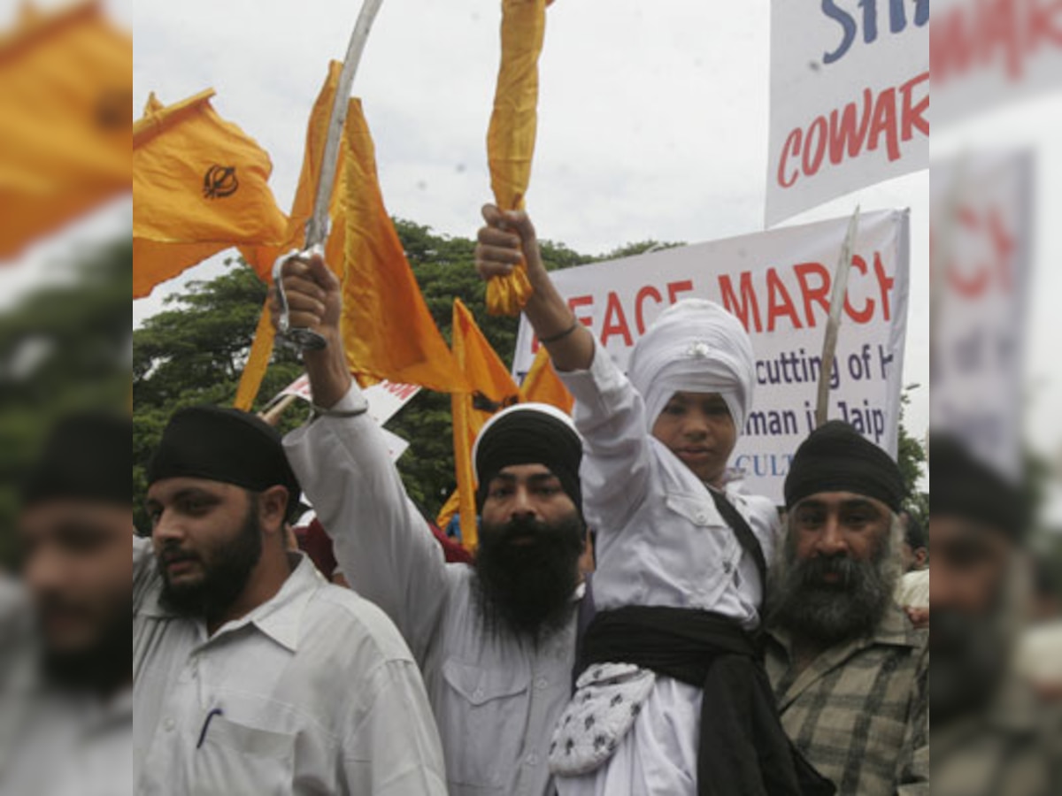 Pakistan Sikhs threaten protests against holy book desecration 