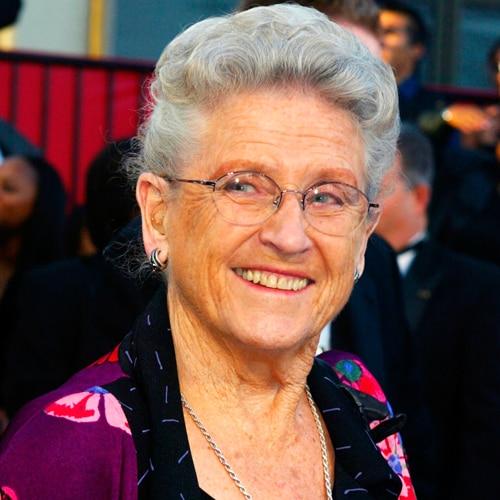 Actress Ann B Davis, Devoted 'Brady Bunch' Housekeeper, Dies At 88