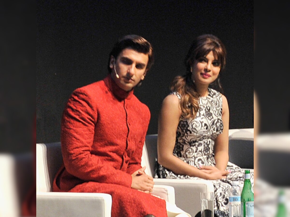 Priyanka Chopra buries the hatchet with Ranveer Singh, posts pictures on Twitter