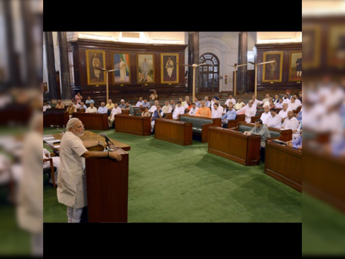 Bonhomie in Central Hall; Narendra Modi, Rahul Gandhi exchange greetings