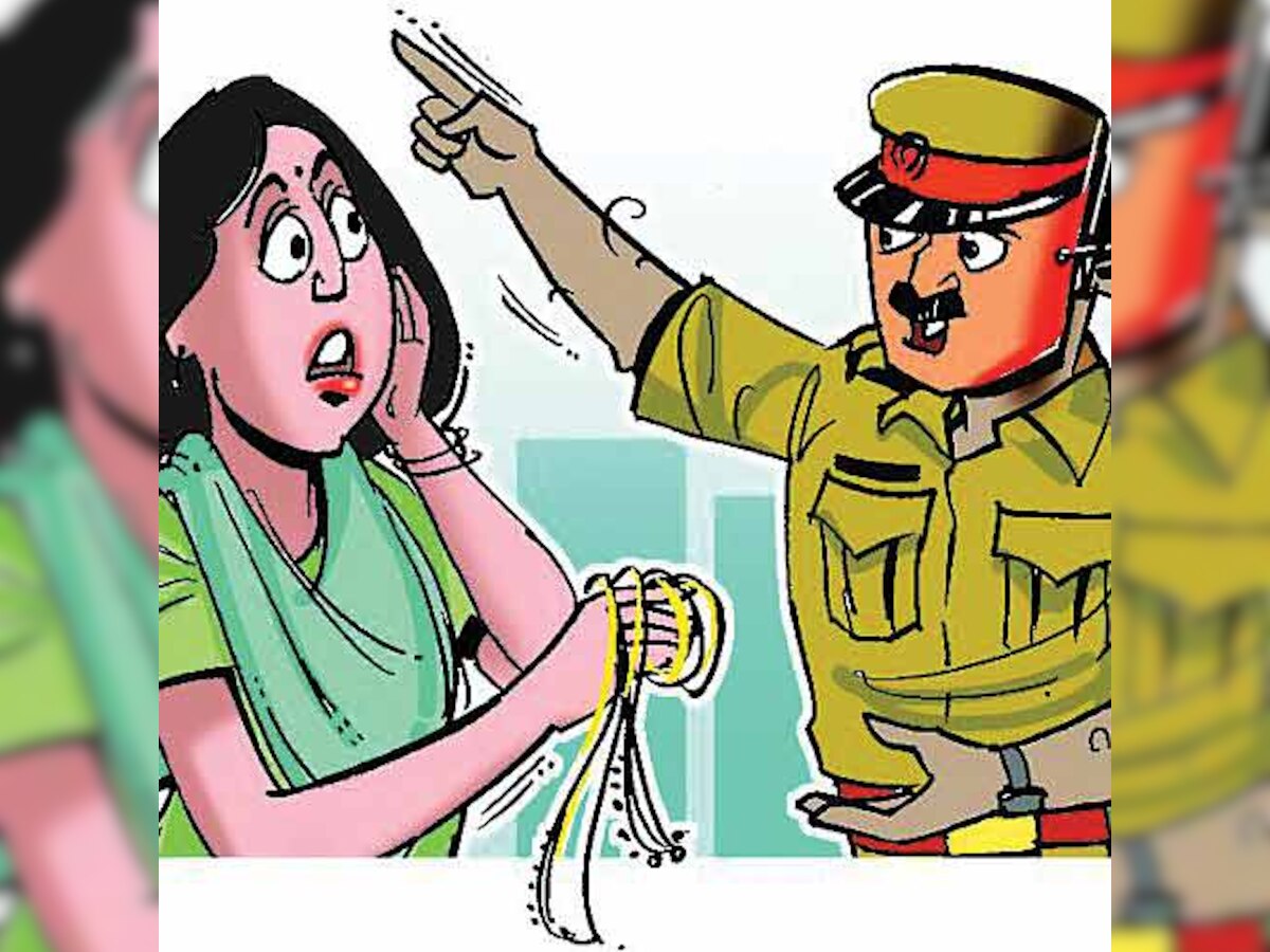 Fake cops on the prowl in Pune; Police requests citizens to be alert