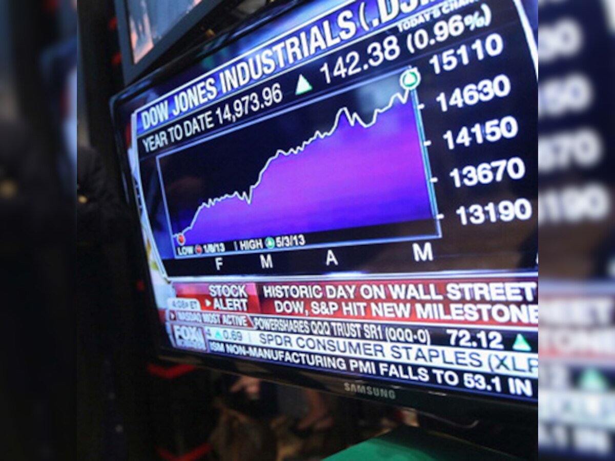 Nifty breaches 7,700 mark, Sensex at new high on fund inflows