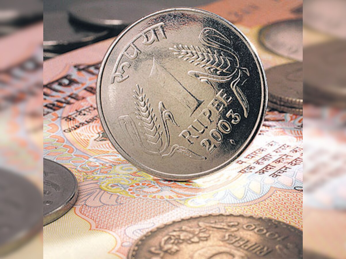 Rupee down 9 paise against US dollar in early trade