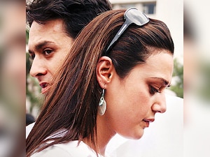 Cops look at more CCTV footage to verify Preity Zinta's allegations