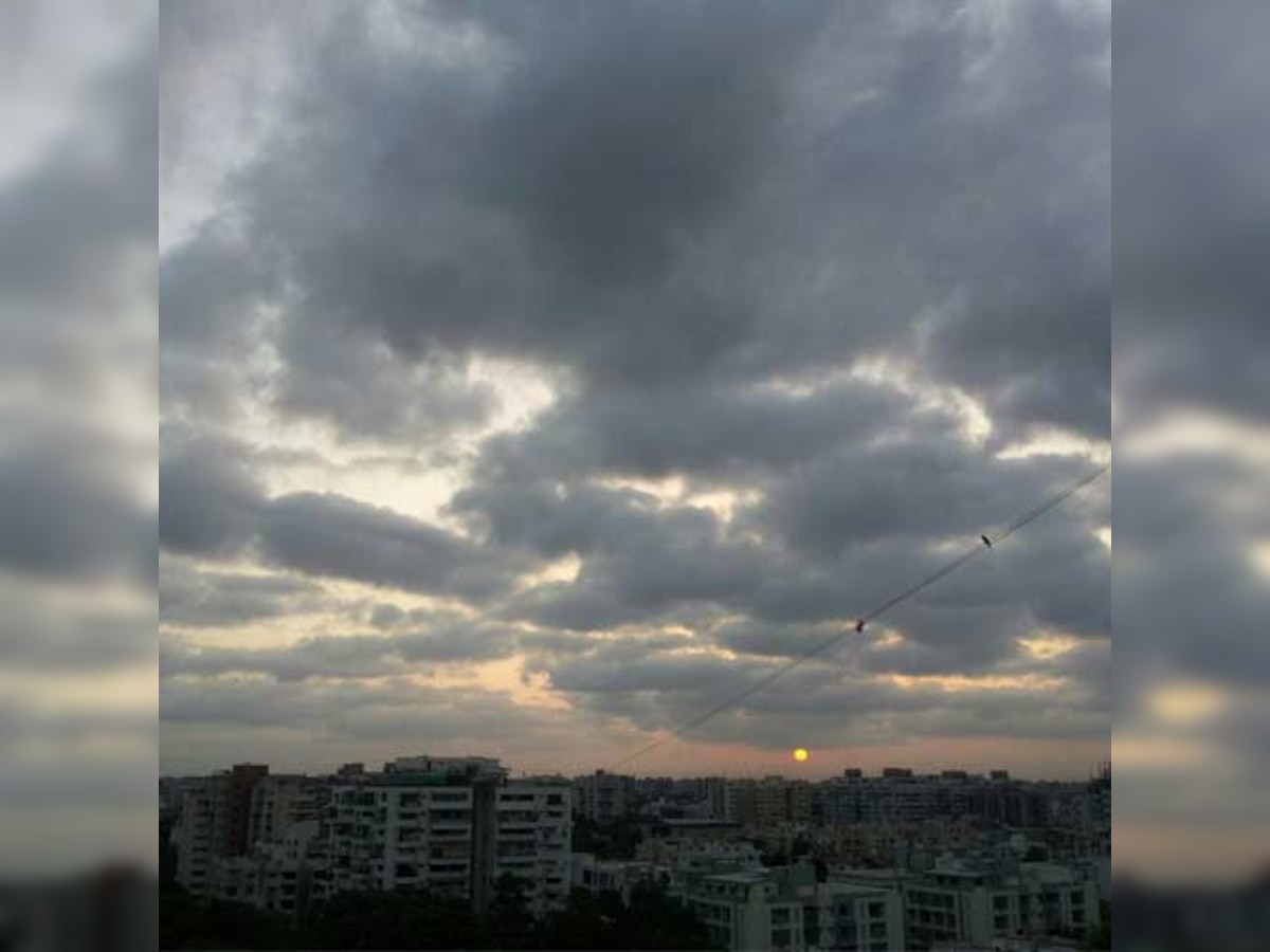 How long will Pune have to wait for heavy monsoon showers?