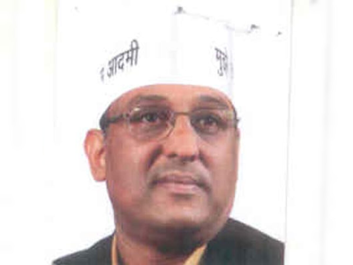 BJP approaching AAP MLAs to form government in Delhi: Rajesh Garg