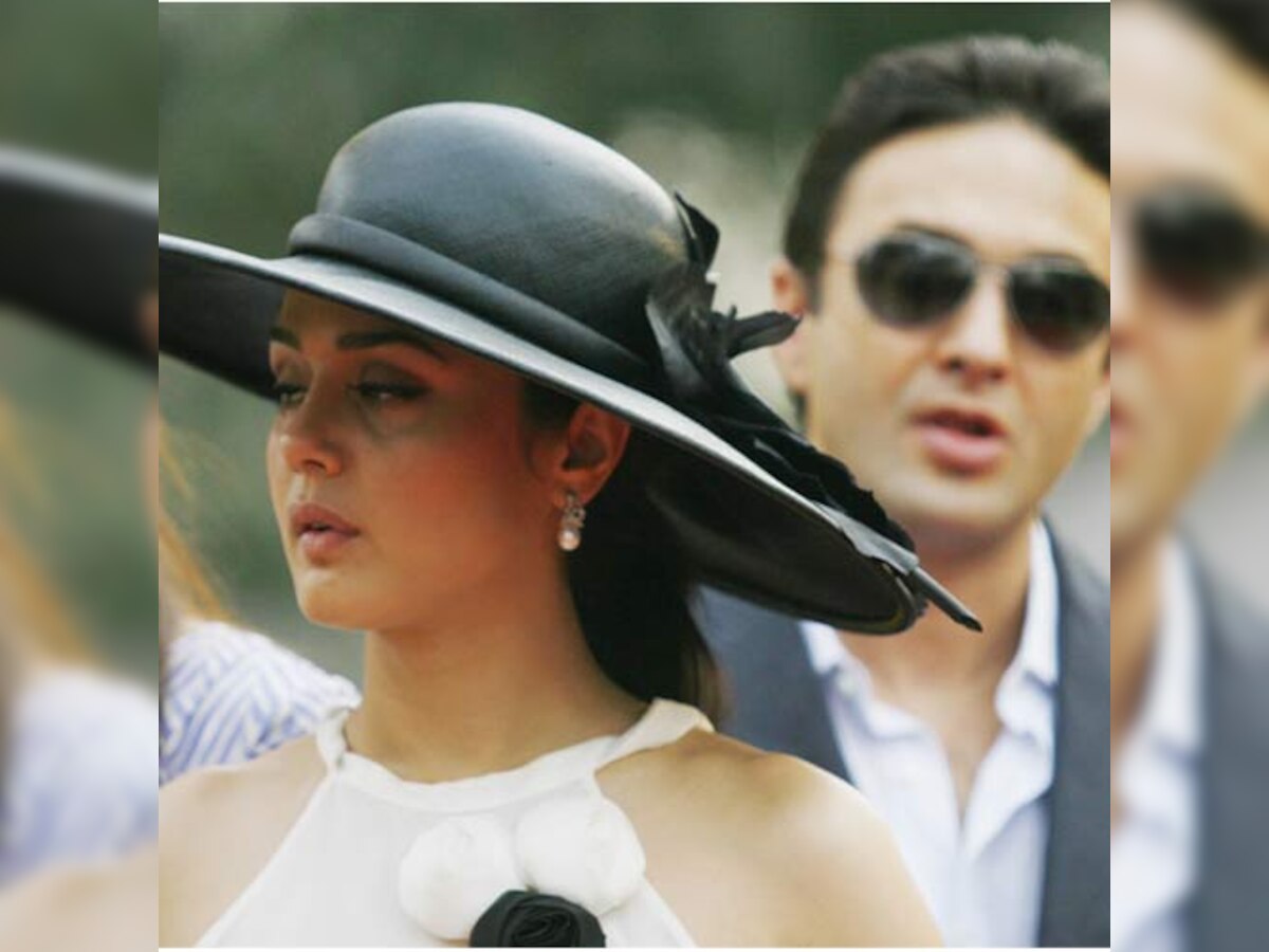 Wadia group files complaint alleging threat from underworld