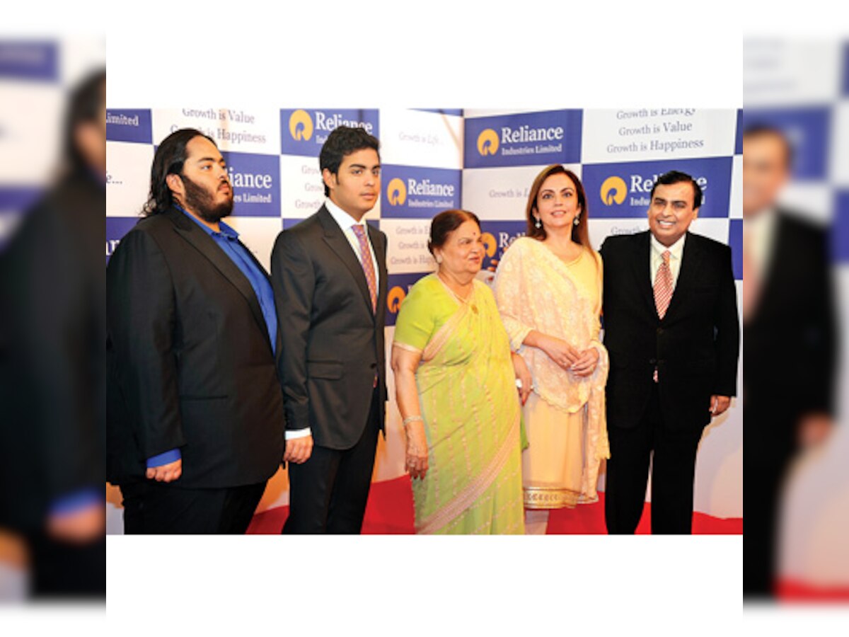 RIL's much-anticipated 4G service launch to debut in 2015