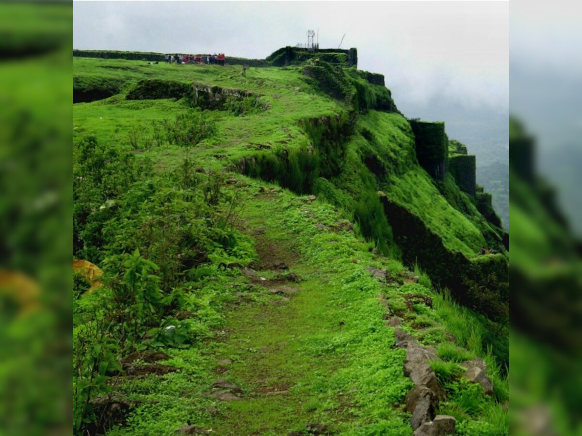 After Expressway, robbers now lie in wait for tourists at Lonavla