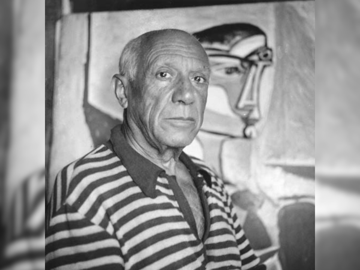 Who's hiding in Picasso's 'Blue Room'?