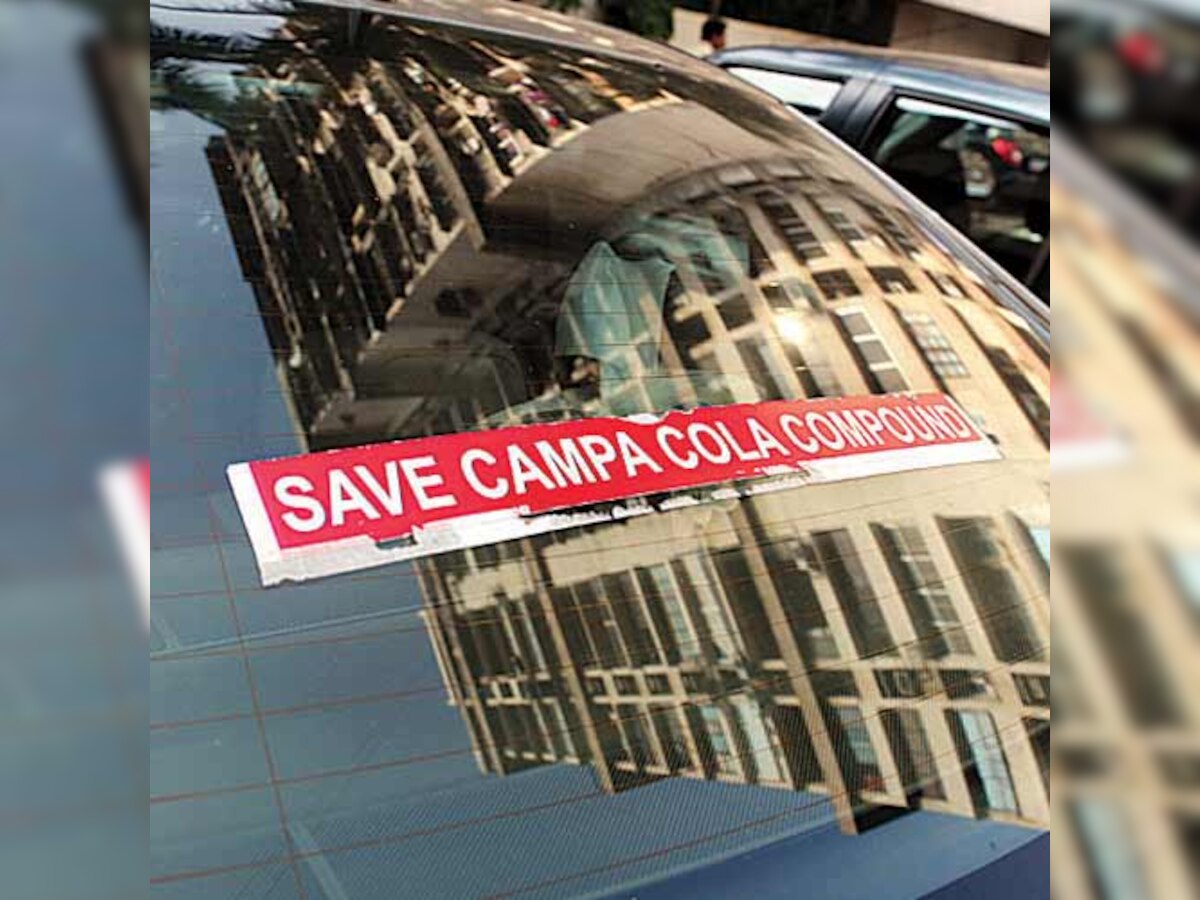 Campa Cola residents perform 'havan' before arrival of BMC staff