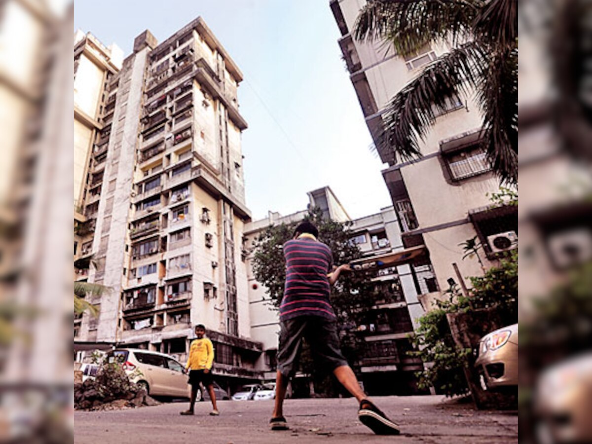Warned by BMC, corporators stay away from site