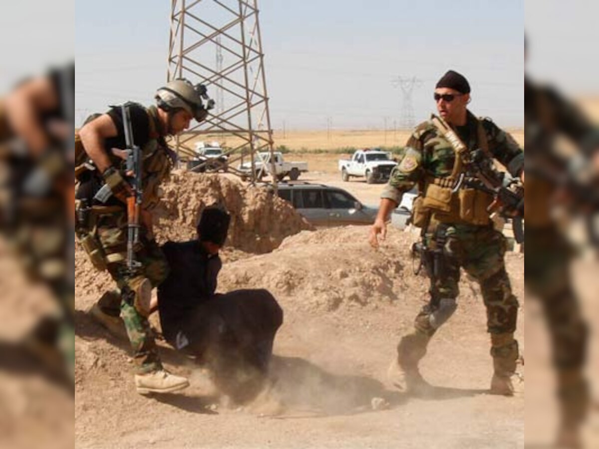Iraqi militants seize two more border crossings