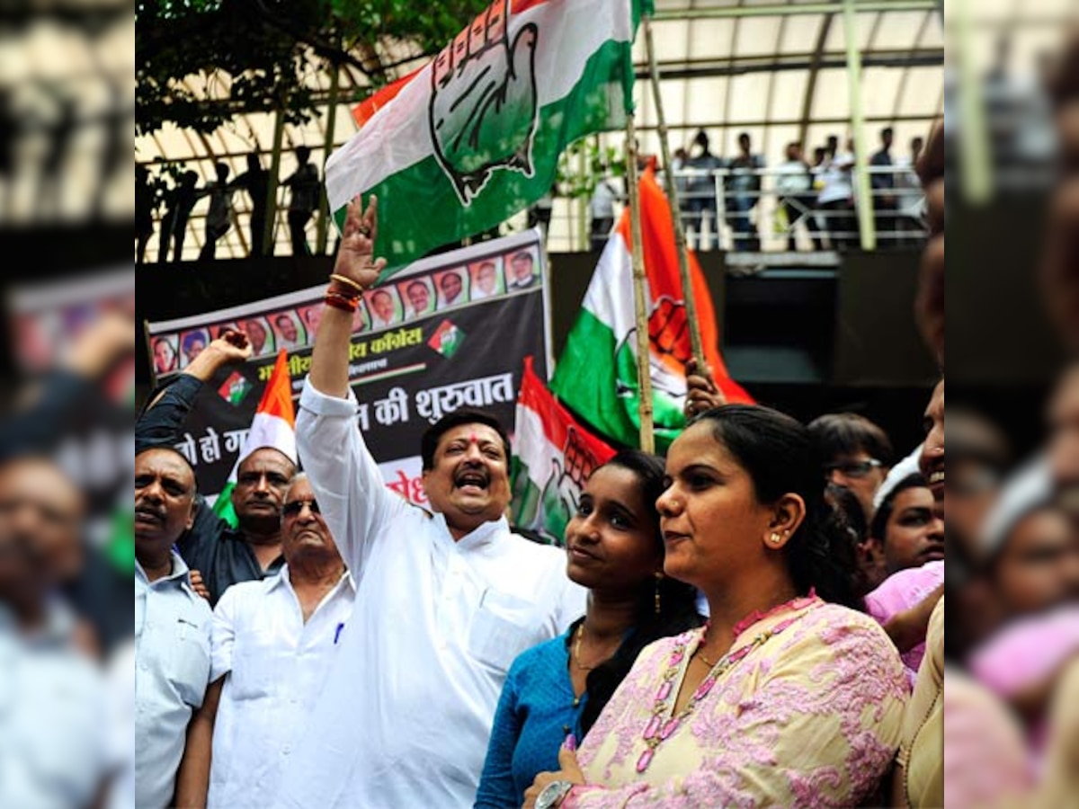 MPCC protests at CST station in Mumbai against rail fare hike
