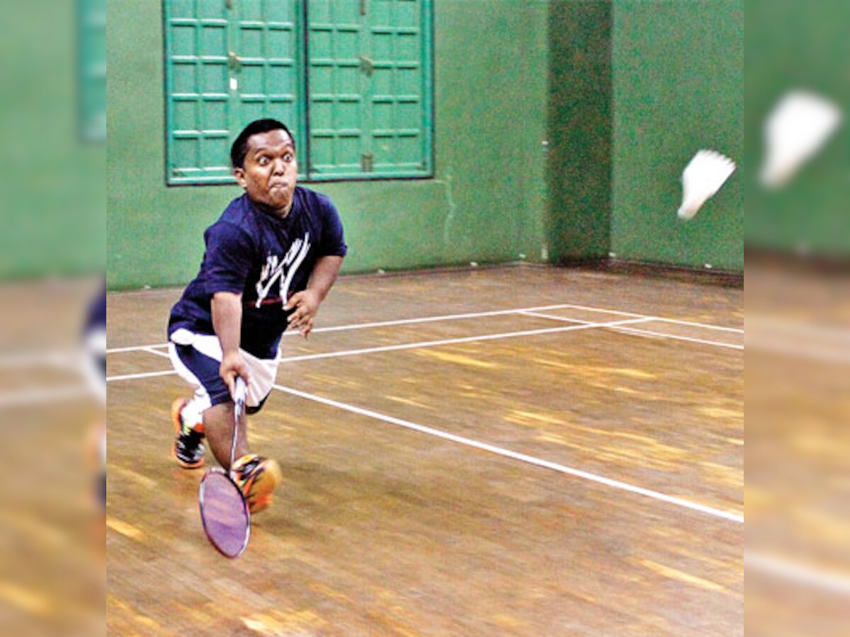 Dwarf badminton champ headed to UK tourney