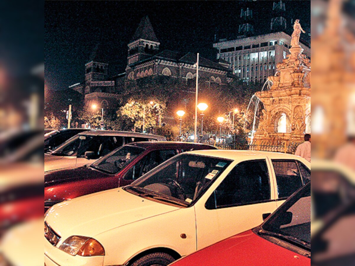 PIL alleging corruption in parking allotment: Bombay high court seeks government reply