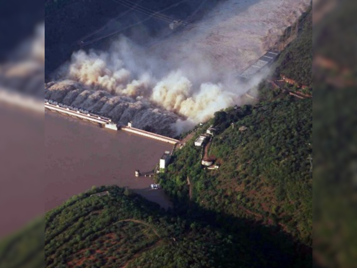 Mullaperiyar dam: Kerala government files review petition 