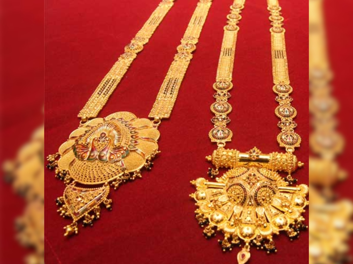 500 kg of gold smuggled into India every day