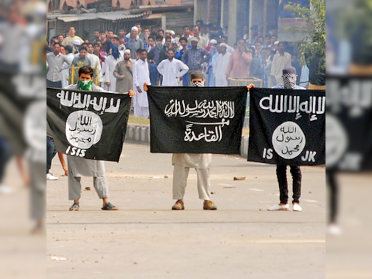 ISIS and Al Qaeda flags make a debut in Kashmir