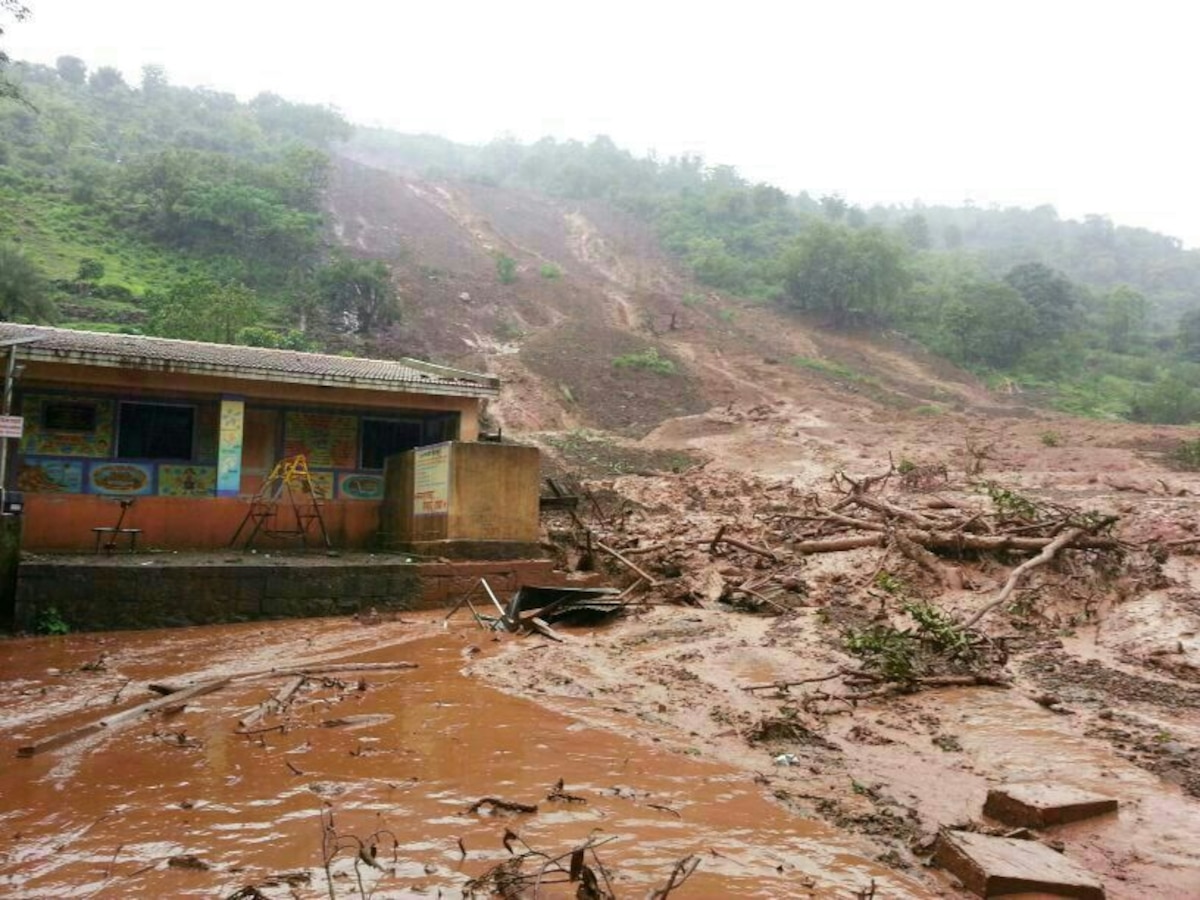 17 dead in Pune landslide, 400 NDRF men mount rescue effort