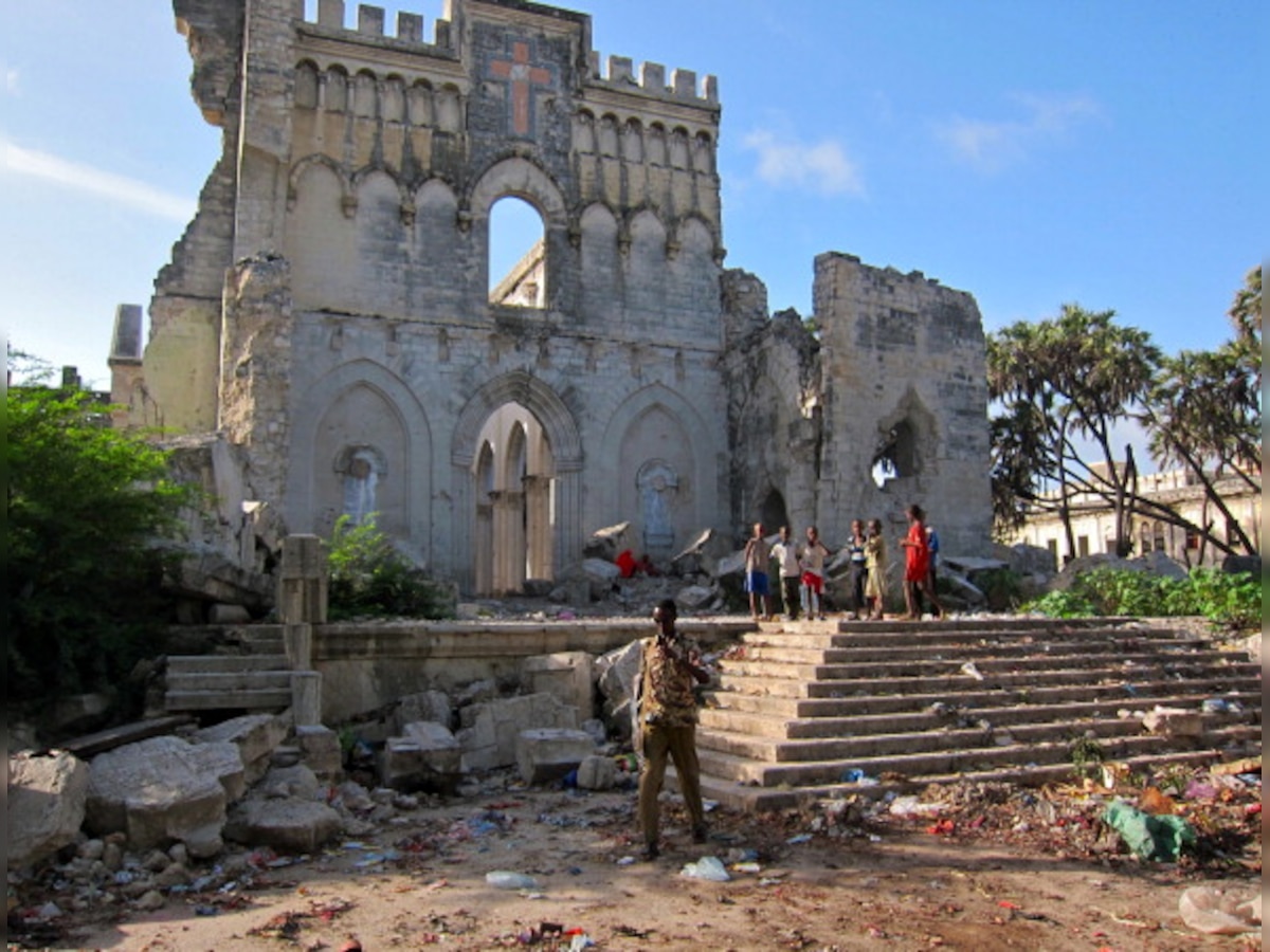 Al Shabaab Islamists attack intelligence site in Somalia, leaving 11 dead