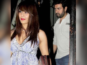 Bipasha Basu rubbishes rumours about engagement with boyfriend Harman Baweja