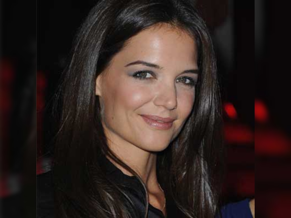 Actress Katie Holmes to make directorial debut with 'All We Had'