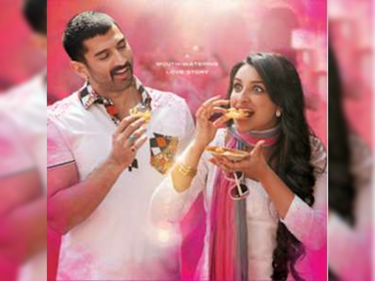 Aditya Roy Kapur, Parineeti Chopra show off singing talent on film promotion
