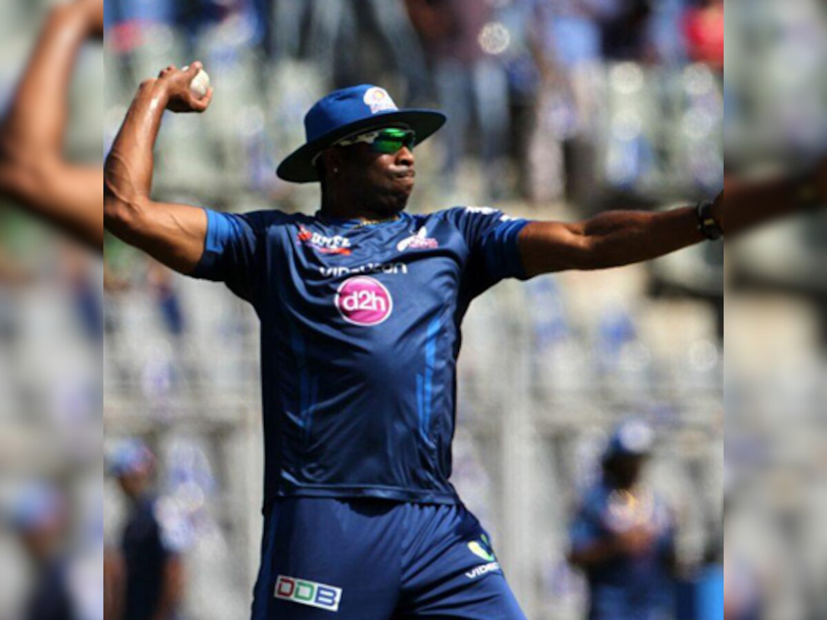 LIVE:Champions League Twenty20, Qualifying Group: Mumbai Indians v Southern Express- Express gets Hussey's wicket, but its too late now; 14 overs- 139/1