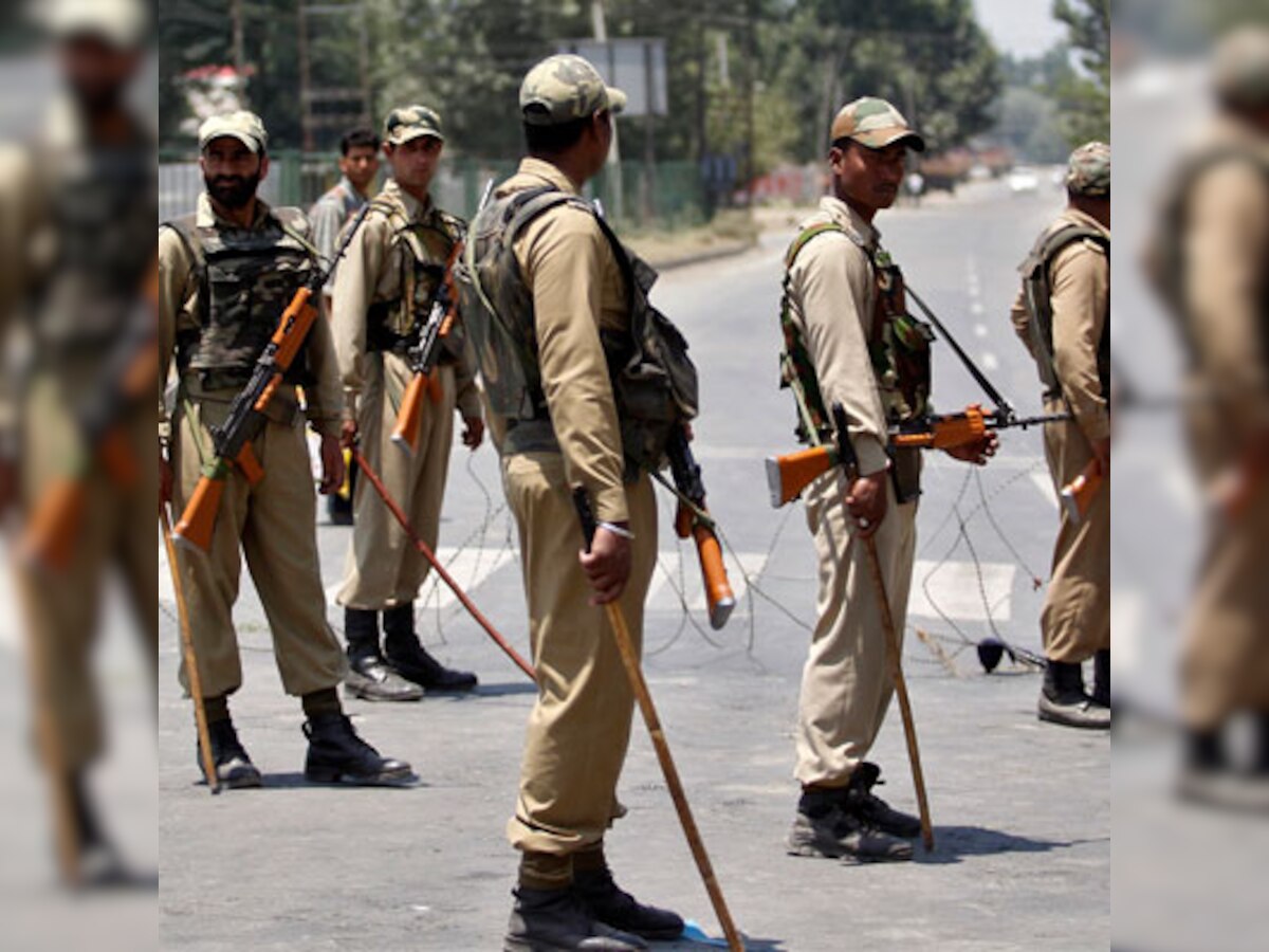18 detained after cop killed in clash outside Congress MP's home