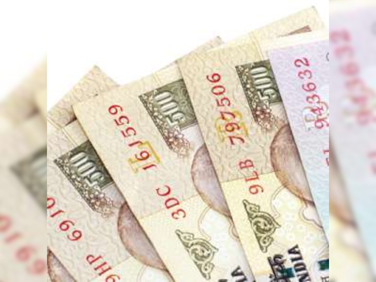 POS cash withdrawal limit should be raised to Rs 5,000: SBI