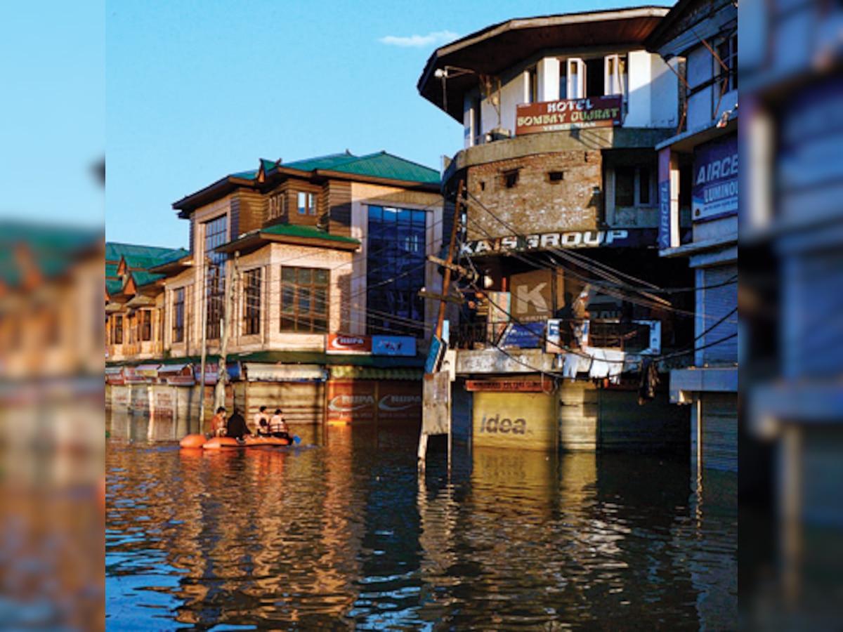 Jammu and Kashmir floods: Communication networks take big hit