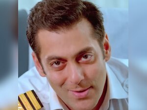 'Bigg Boss 8' latest promo: Salman says 'Bajaa Doonga'