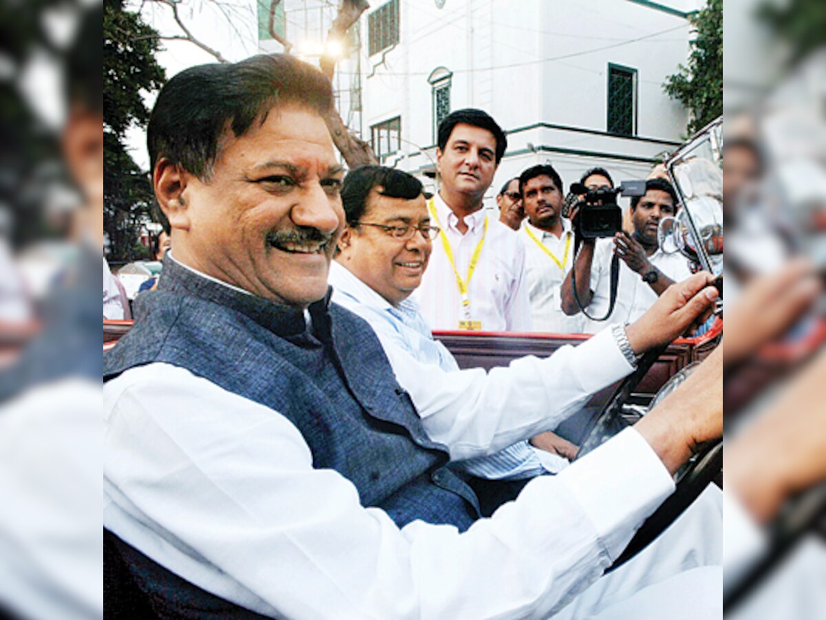 No sign of solution to Congress-NCP seat deadlock
