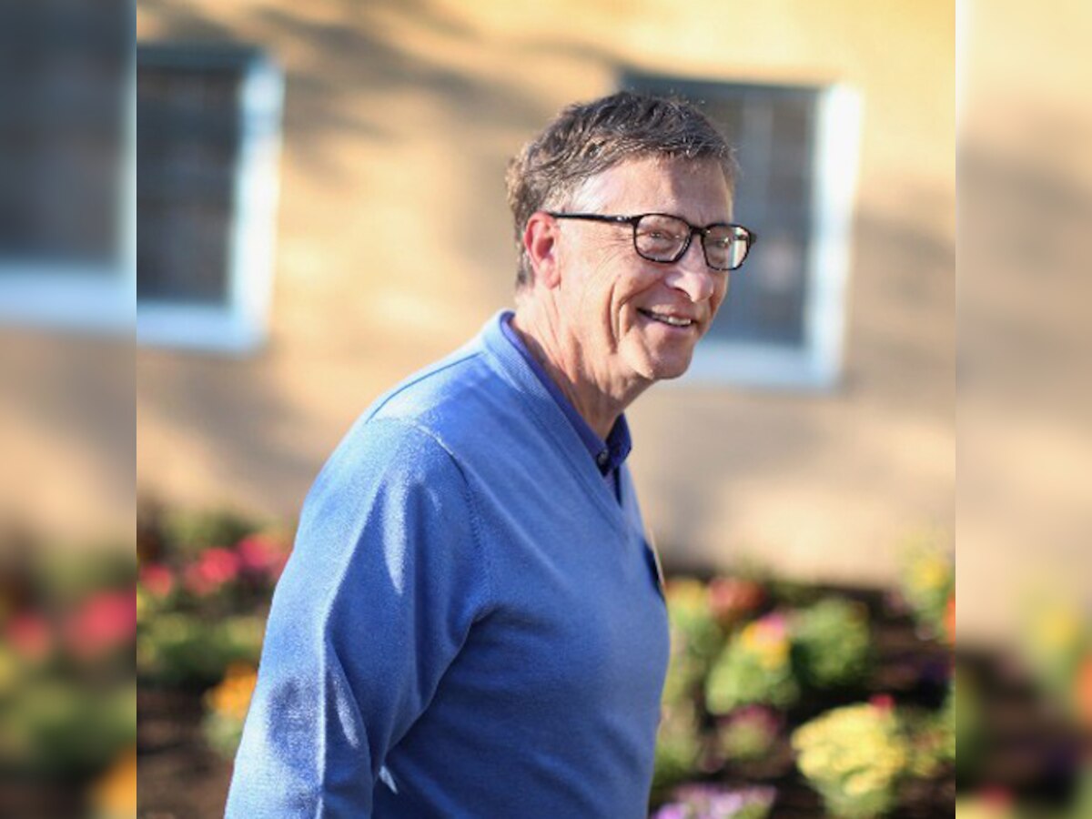 Bill Gates meets Transport Minister Nitin Gadkari; to meet Narendra Modi today