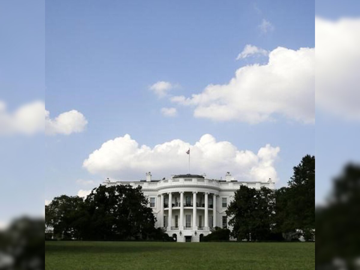 White House gets second barrier after security breaches