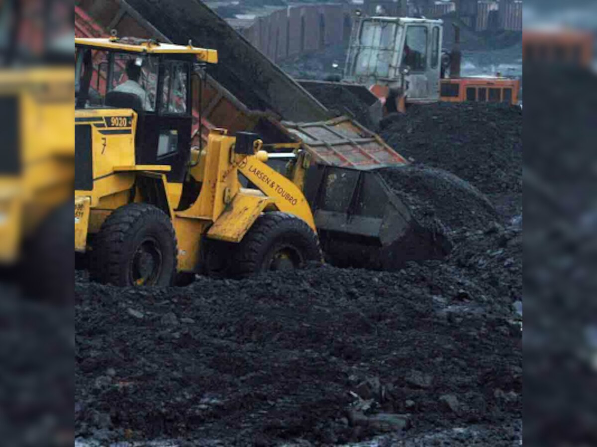 Congress, BJP spar after SC scraps 214 coal blocks allocation