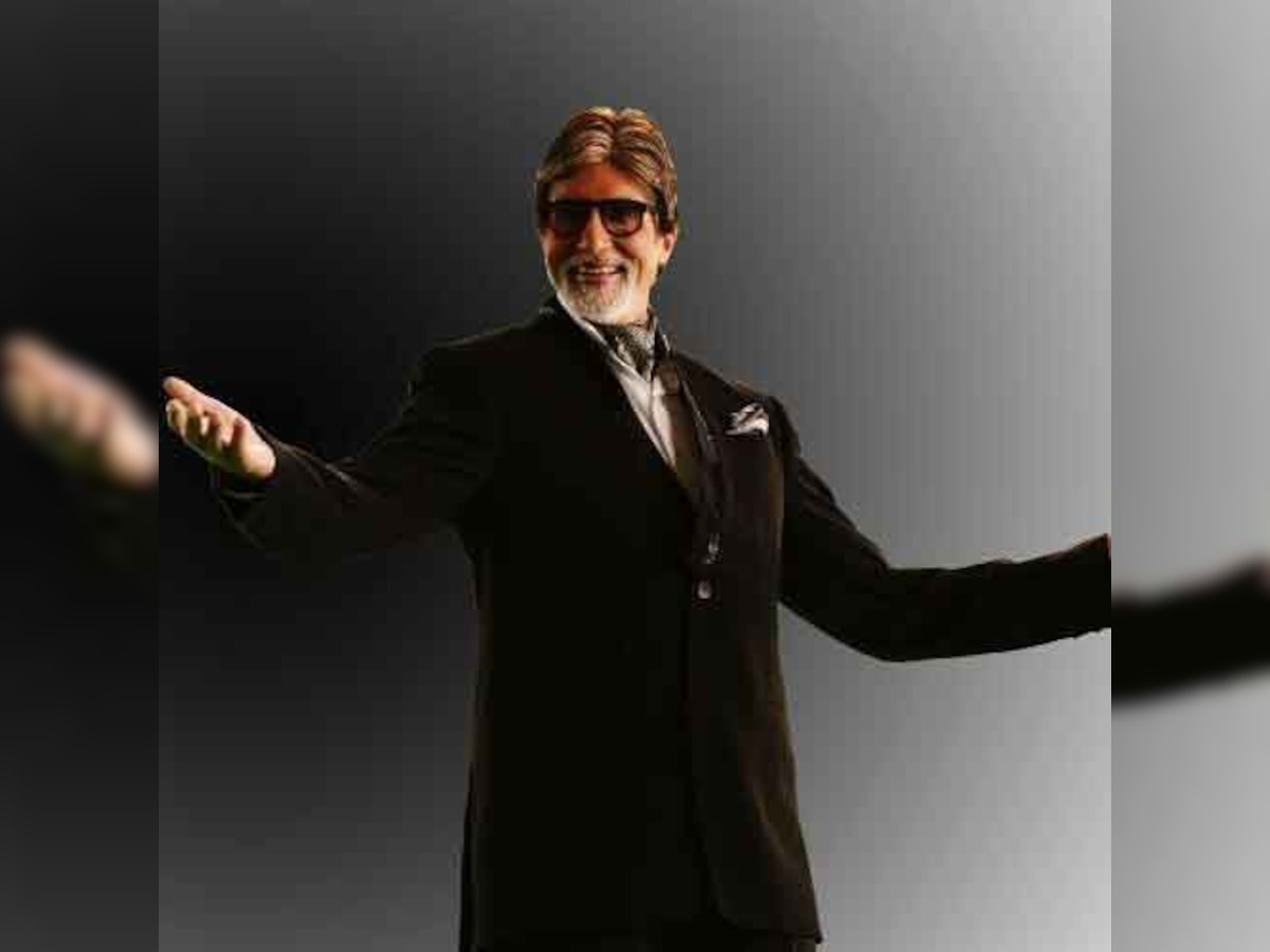 Amitabh Bachchan hails Farhan Akhtar's new song on women's rights