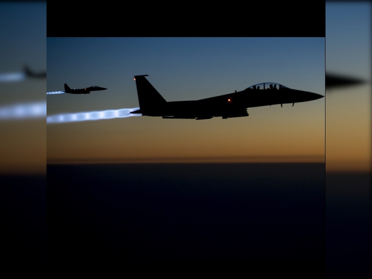 Air strikes said to hit Islamic State oil refineries in Syria; Nusra Front leader says strikes will provoke backlash