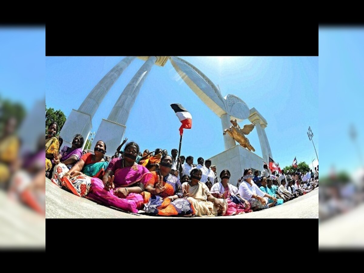 AIADMK workers hold demonstrations, fast across Tamil Nadu