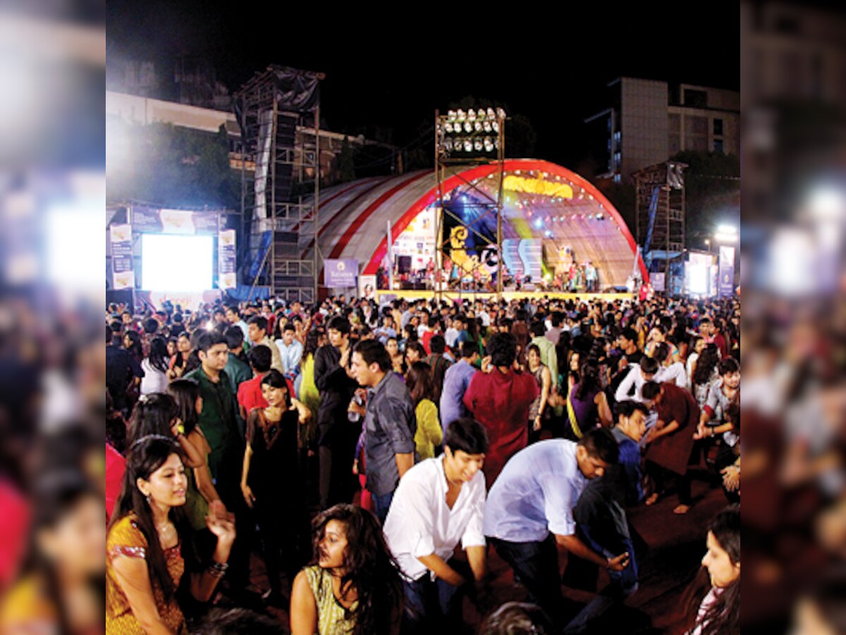 It's time for garba!