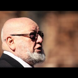 Thomas Keneally :  Wanted to play Rabbi in Schindler's List 