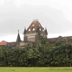 Bombay High Court sets aside government order dismissing employee on theft charge
